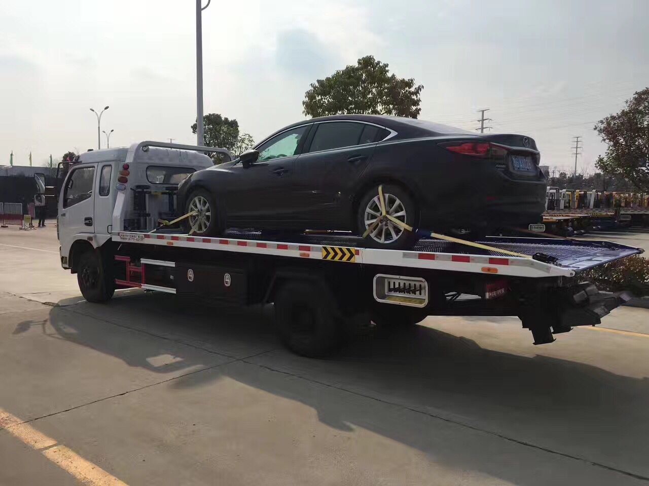 ���彭��һ�϶�����܇