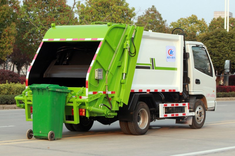 ���� �{�� 4�� �P�R���s����܇