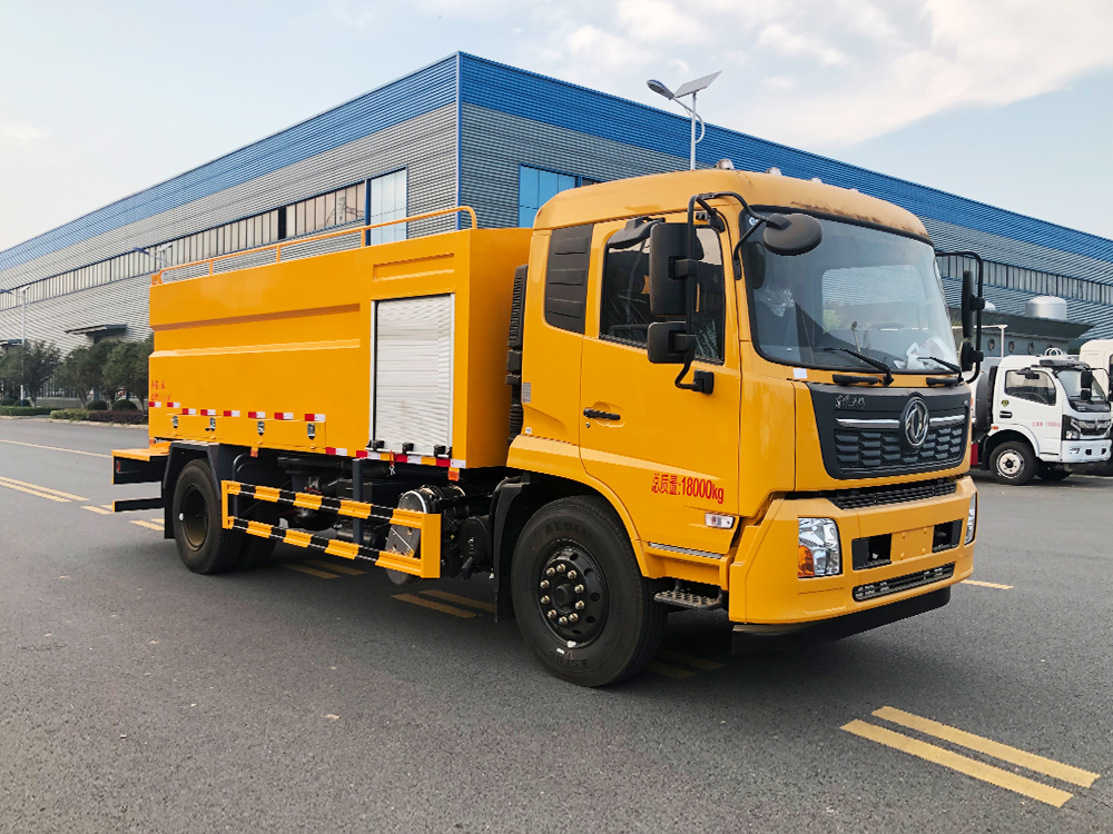 東風(fēng)天錦12.5方高壓清洗車