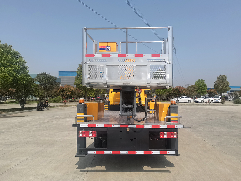 ���23���{�Ƹ߿����I܇