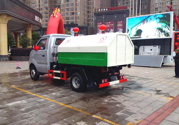 ����С��3������ʽ����܇